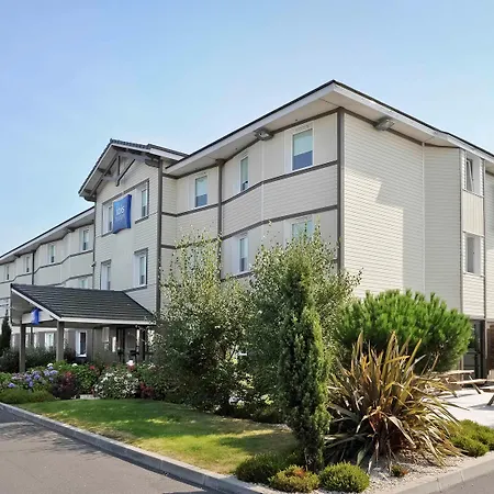 Отель Ibis Budget 2*