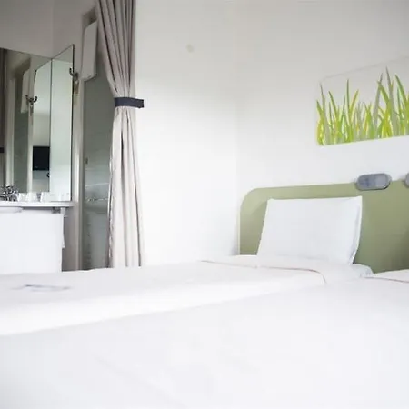 Ibis Budget 2*