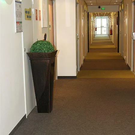 Hotel Ibis Budget 2*