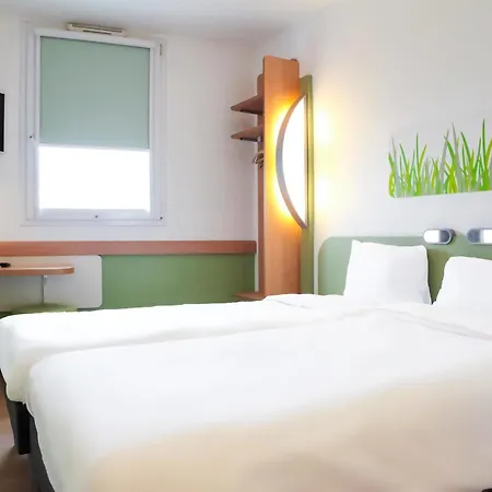 Ibis Budget Bayeux 2*